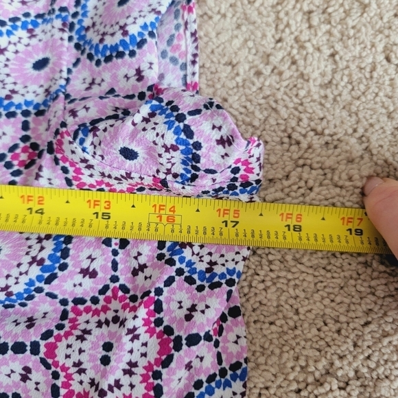 NWT LOFT Petite Mosaic Flutter Peplum Top S - Picture 7 of 11